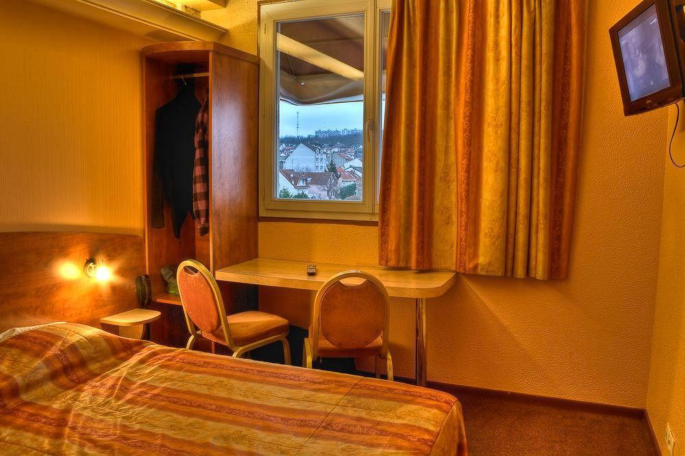 Le Cheval Noir Hotel Paris Pantin Ngoại thất bức ảnh
