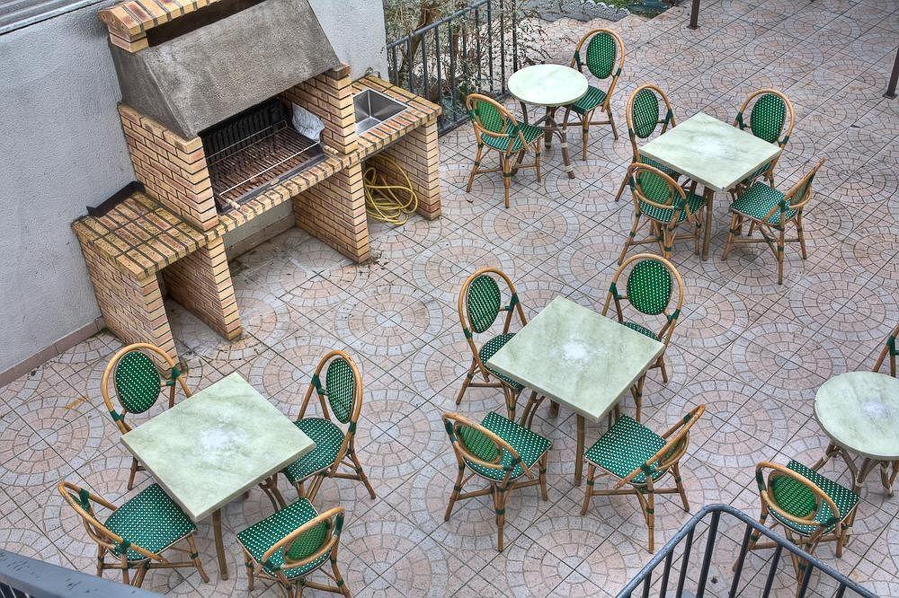 Le Cheval Noir Hotel Paris Pantin Ngoại thất bức ảnh