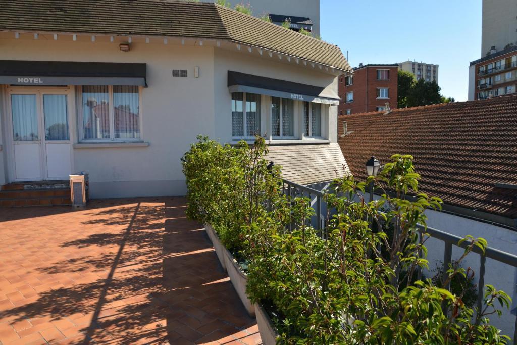 Le Cheval Noir Hotel Paris Pantin Ngoại thất bức ảnh