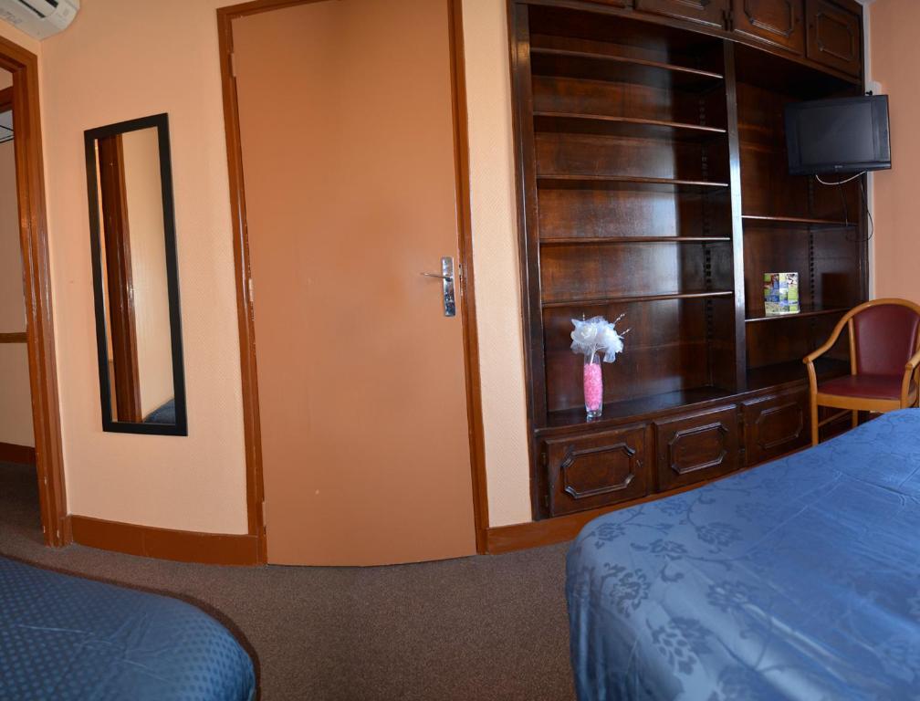 Le Cheval Noir Hotel Paris Pantin Ngoại thất bức ảnh